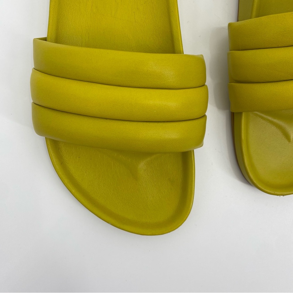 BEATRICE VALENZUELA Green Slides - Picture 4 of 9